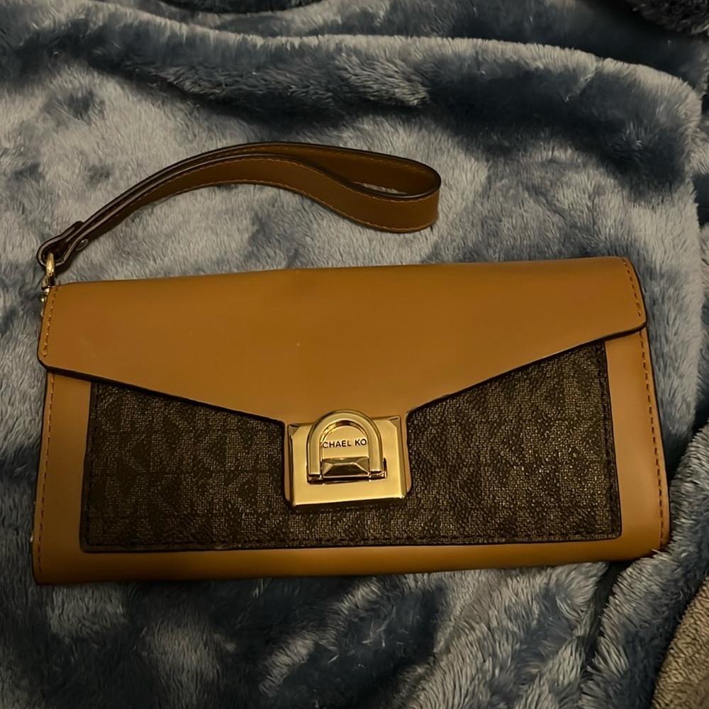 Michael Kors Wallet Wristlet